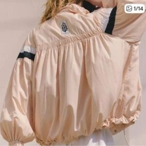Free People Movement On The Go Windbreaker size Small